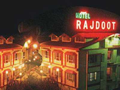 Hotel Rajdoot Shimla Buitenkant foto